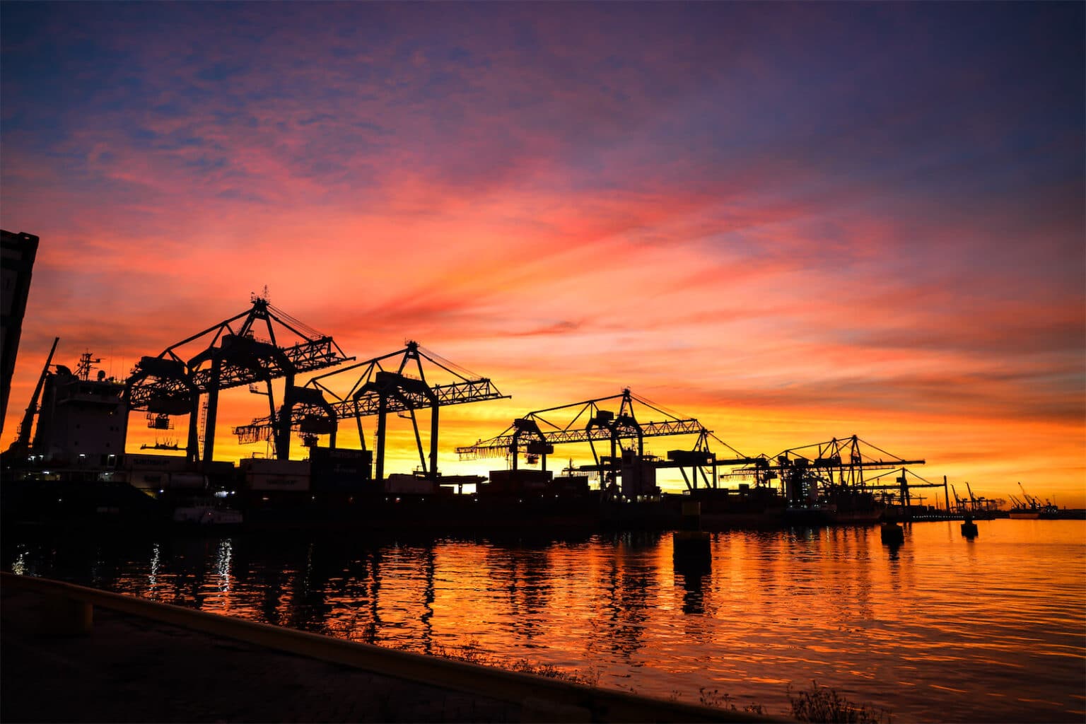 Shipon Rst About Us - Rotterdam Shortsea Terminals - RST